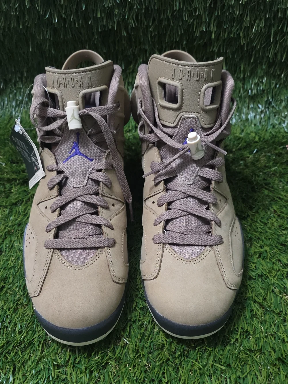 Jordan 6 RetroGore-Tex Brown Kelp. Size 10 M OR 11 W.